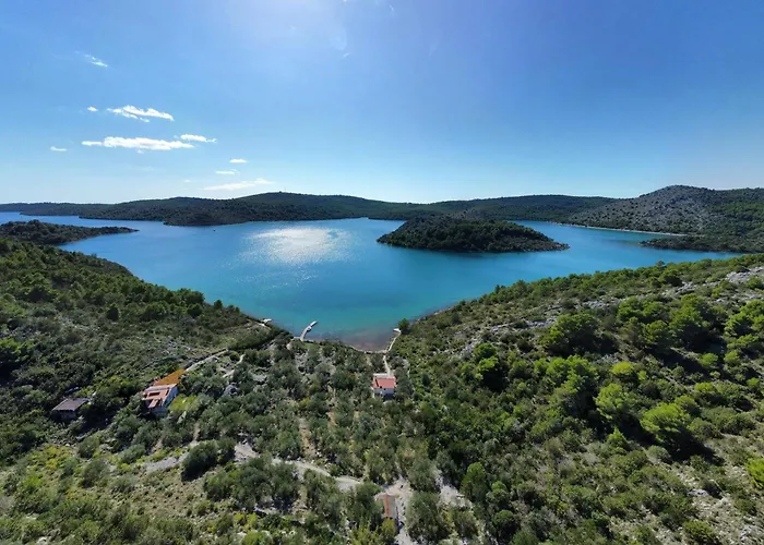 Secluded Fisherman's Cove Dragnjevica - Telascica, Dugi Otok - 19966 * Sali