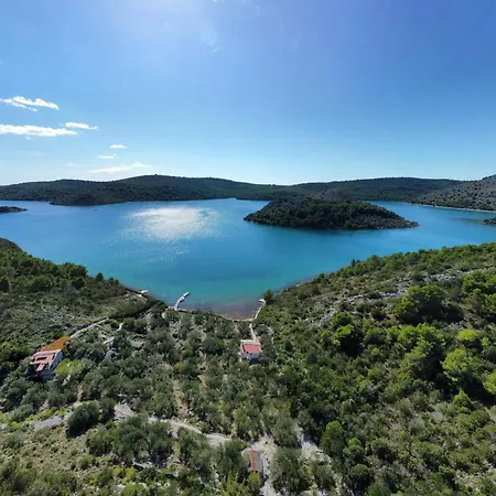 Secluded Fisherman's Cove Dragnjevica - Telascica, Dugi Otok - 19966 * Sali